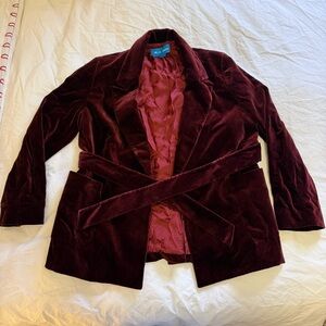 Elegant Burgundy Velvet Blazer